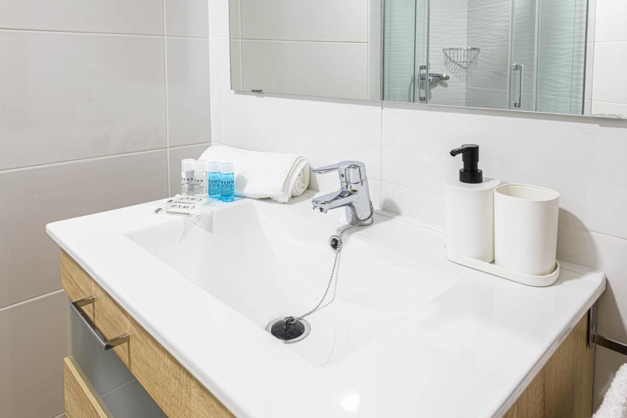 Wintowinrentals Ubicacion Fabulosa, Completo Apartamento Con Parking En El Soho De Malaga Exterior photo