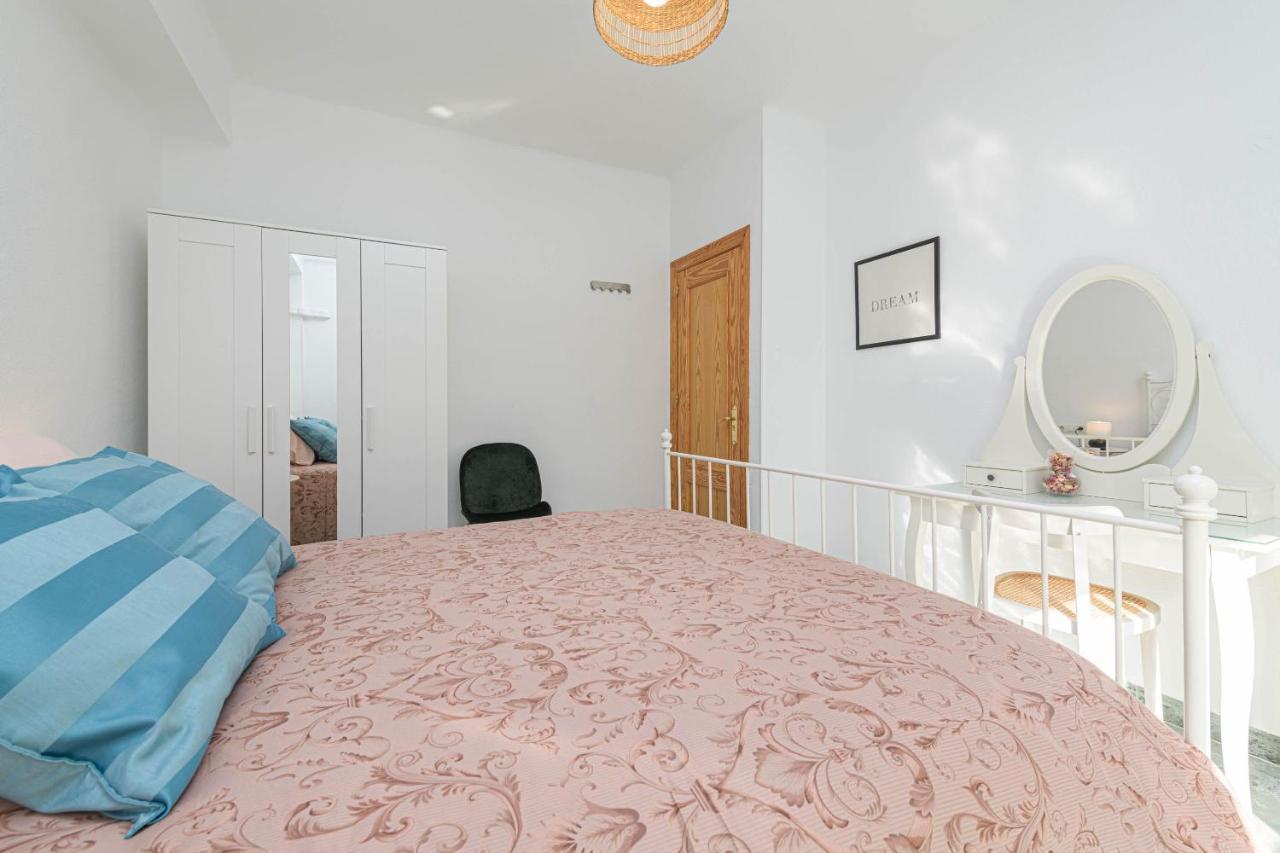 Wintowinrentals Ubicacion Fabulosa, Completo Apartamento Con Parking En El Soho De Malaga Exterior photo